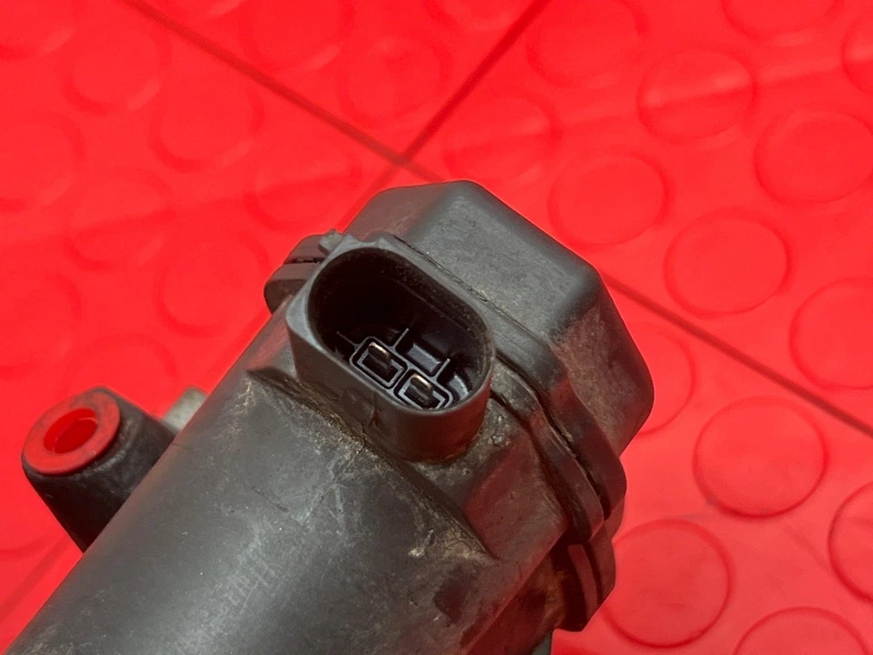 13-17 Audi S6 pinça de freio traseiro/conjunto de atuador lado direito do passageiro fabricante de equipamento original - Imagem 4 de 4