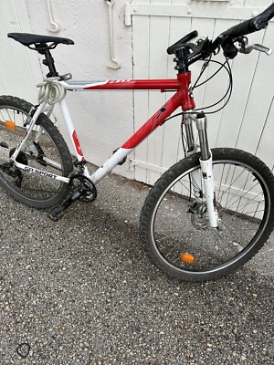VTT Homme Poulidor - Double Suspension - 27.5 Pouces - 8 Vitesses - Cadre Blanc - Occasion