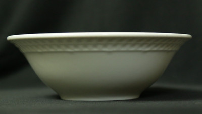 Oneida Satin Weave SOUP or CERAL BOWL (White Basketweave Rim)