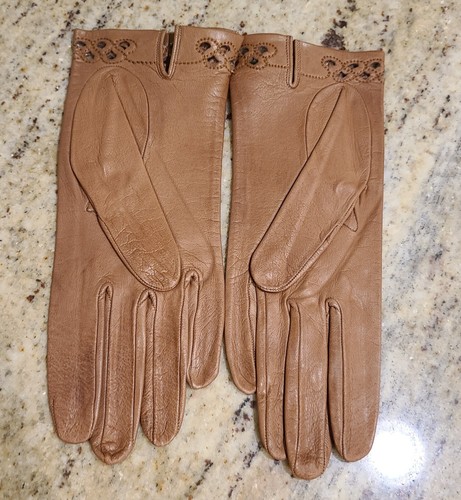 New! Vintage Size S Tan Soft Leather Formal 8.5" Gloves Wrist Eyelet Detail - Picture 7 of 14