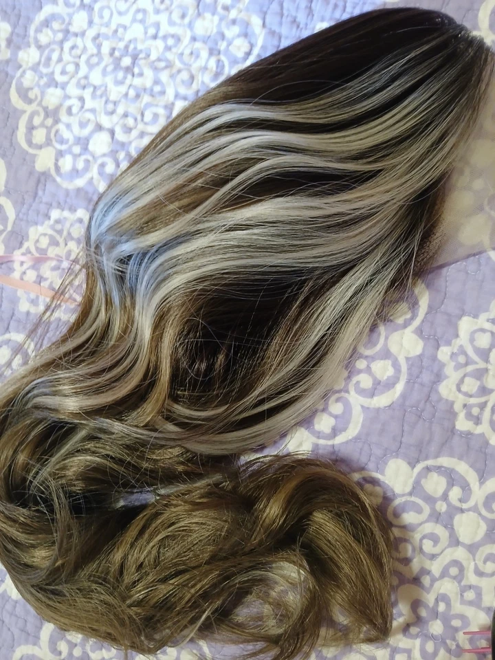 Brand New Carkira Lacefront Free Parting Wig Platinum Blonde And Brown - Image 4 of 4