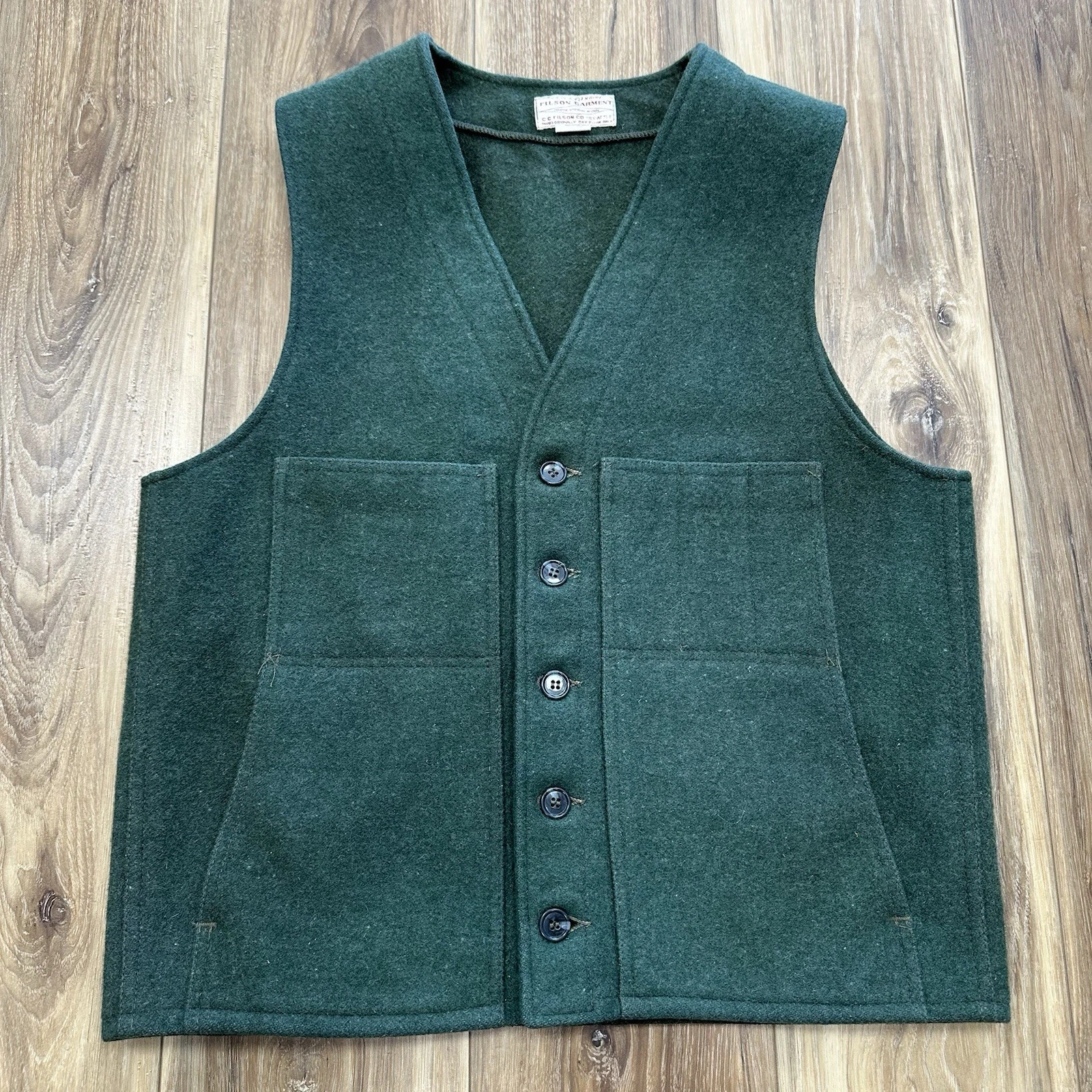 VTG Filson Mackinaw 100% Wool Vest Made in USA, Forest Green, Size 44 (Large)
Opens in a new window 
