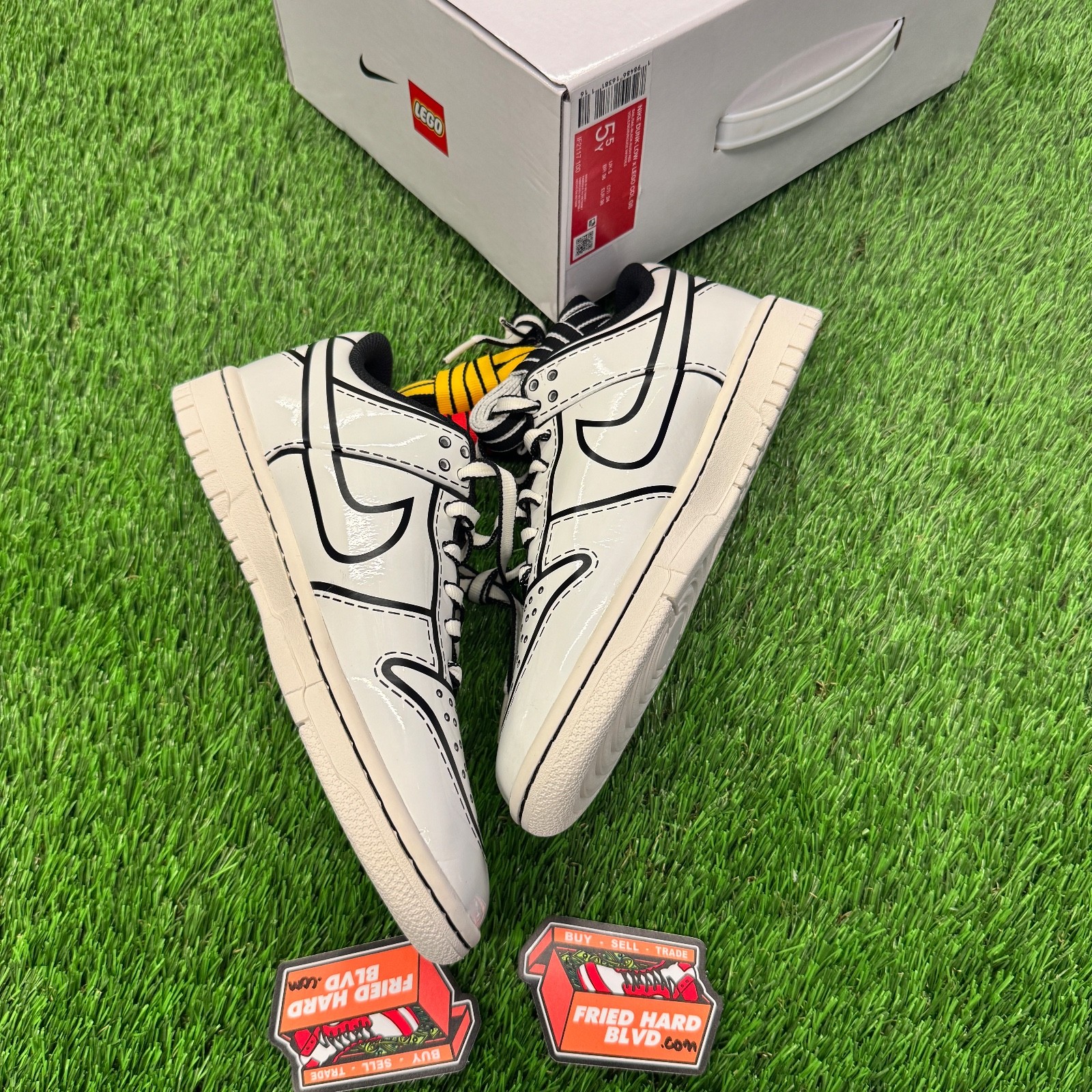 IF2117-100 LEGO Nike GS Dunk Low Sail Size 5.5 thumbnail 3