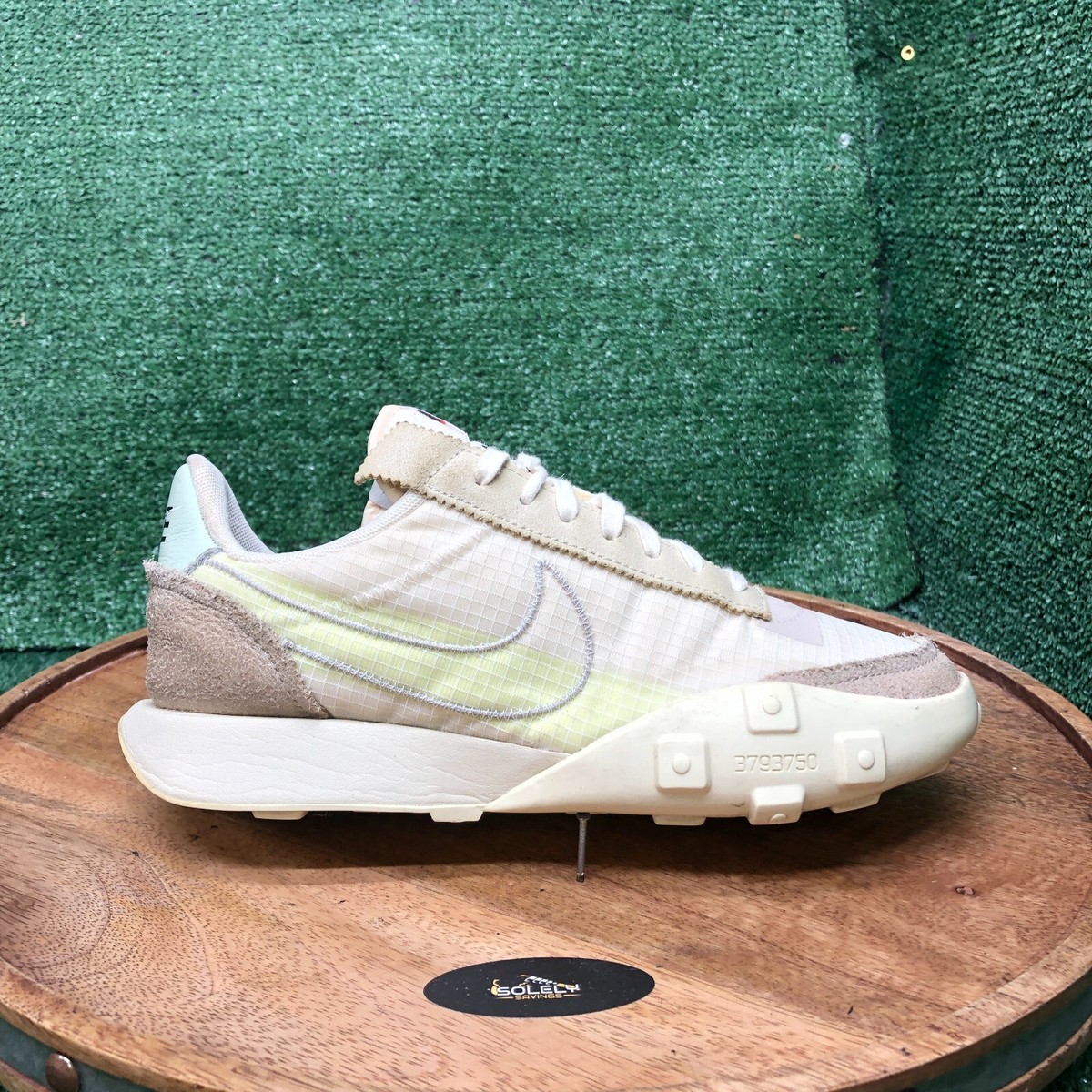 nike waffle racer silver