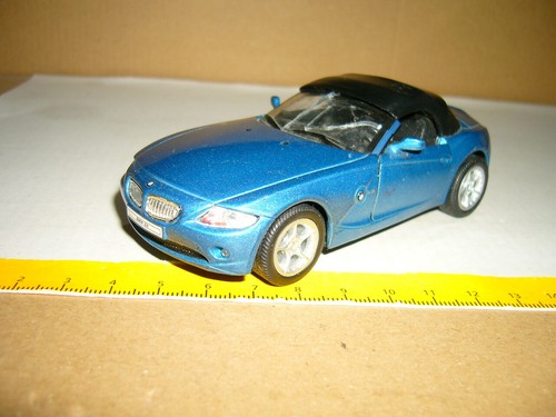 WELLY BMW Z4, blau-metallic, No. 42328, mit Rückziehmotor, 03-20  Zustand / Cond