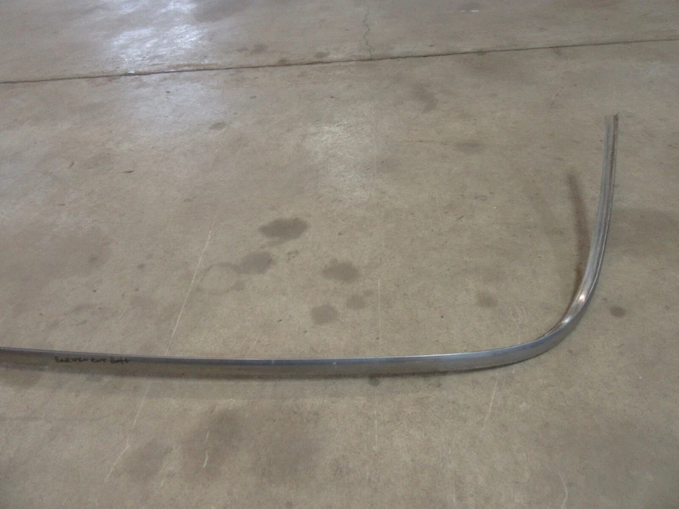 Studebaker President 1955 exterior ventana trasera moldura inferior pieza Hot Rod  Foto 3 de 4