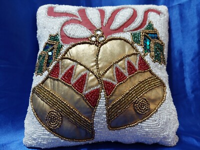 VINTAGE BEADED CHRISTMAS DECORATIVE THROW PILLOW WITH HOLIDAY BELLS 10'' X 10''
