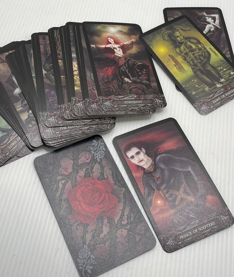 Tarot of Vampyres by Ian Daniels (2010 Llewellyn Press) Rare Set