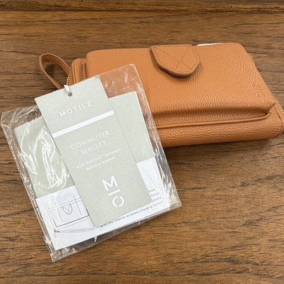 Motile Women s Brown RFID Blocking Zip Wristlet Wallet, Solid, Logo
