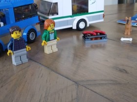 LEGO CITY: Van & Caravan (60117)