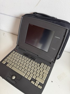 Compaq Contura 400CX Vintage Laptop Notebook mit Netzteil & Tasche   Bastler