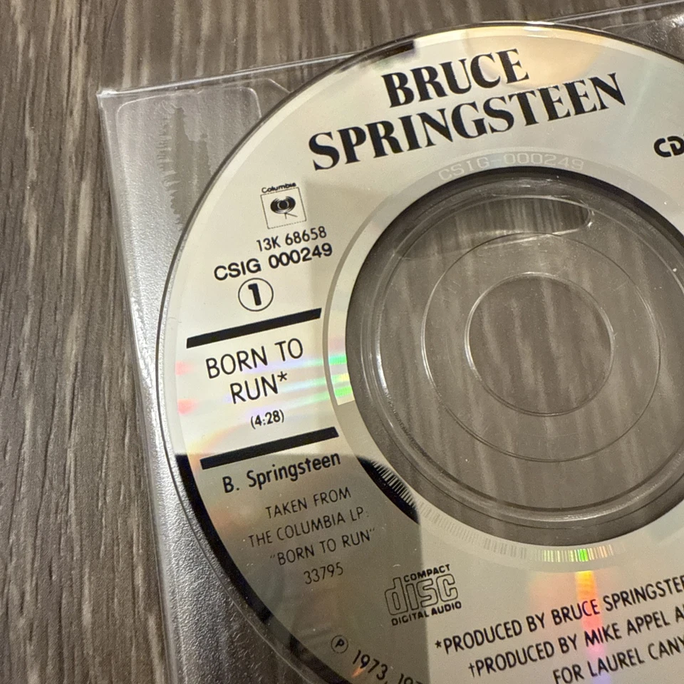 Bruce Springsteen - Born To Run & Spirit In The Night mini 3” disc CSIG 000249 - Image 2 of 4