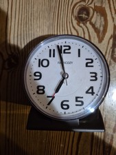 Small Analog Clock With With Alarm
