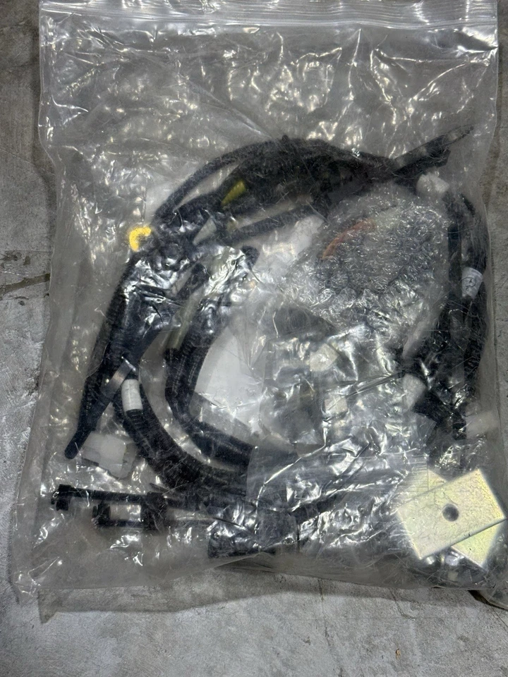 Kubota 7J461-94200 M6873 LA1154 3RDK-WC клапан фурнитура сумка только - Изображение 2 из 4