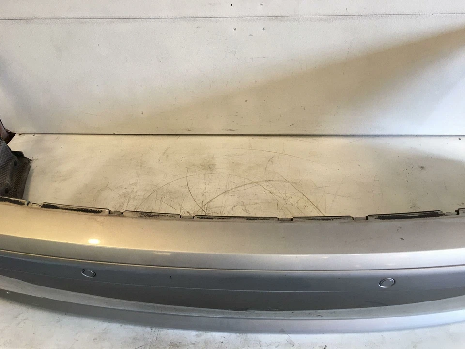 Б/у крышка заднего бампера в сборе для BMW 745i серии 2002 - 2005 годов выпуска - Изображение 3 из 4