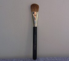 NAPOLEON PERDIS Artist Foundation Brush (19B), Brand NEW