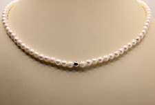 GGUFAY Collana di Perle Lunga, Girocollo di Perle di Imitazione Rotonda, Collana Perle Finte Donna, Perle Artificiali, Eleganza Senza Tempo