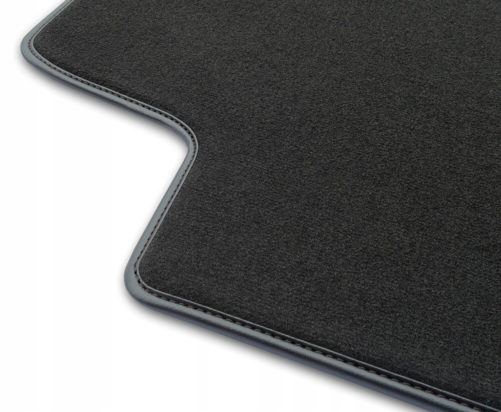 Tapis de sol velours noir Kia Sportage V parfaits pour vos trajets quotidiens et vacances