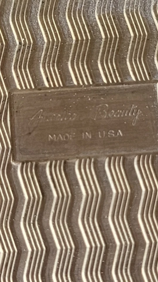 Antiguo estuche de cosméticos American Beauty Foto 4 de 4