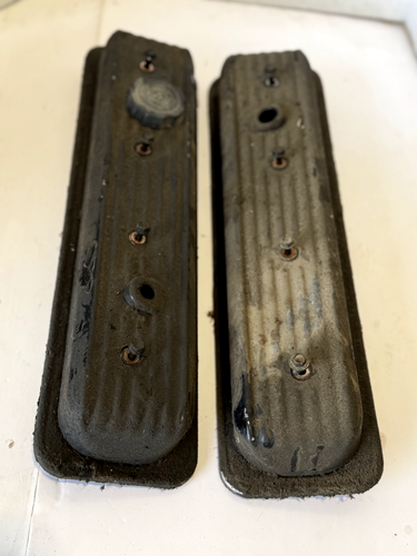 1991 GMC C1500 305 ENGINE TOP VALVE COVER ROCKER COVER PAIR USED OEM - Picture 2 of 8