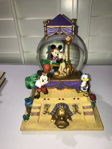 Disney Minnie Yoo Hoo Musical Cleopatra Egyptian Mickey Goofy Donald Snow Globe Ebay