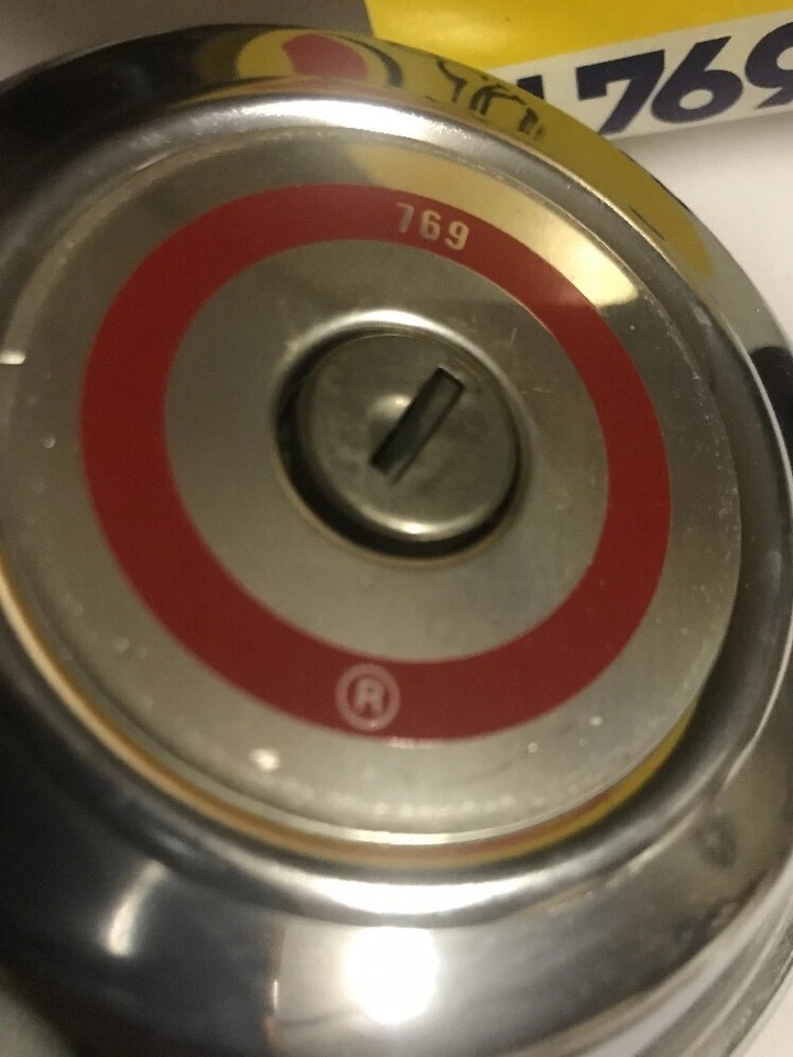 Tapa de tanque de combustible G-769 Stant bloqueo para Mercury Comet, Ford Mustang 1971-73 Foto 2 de 4