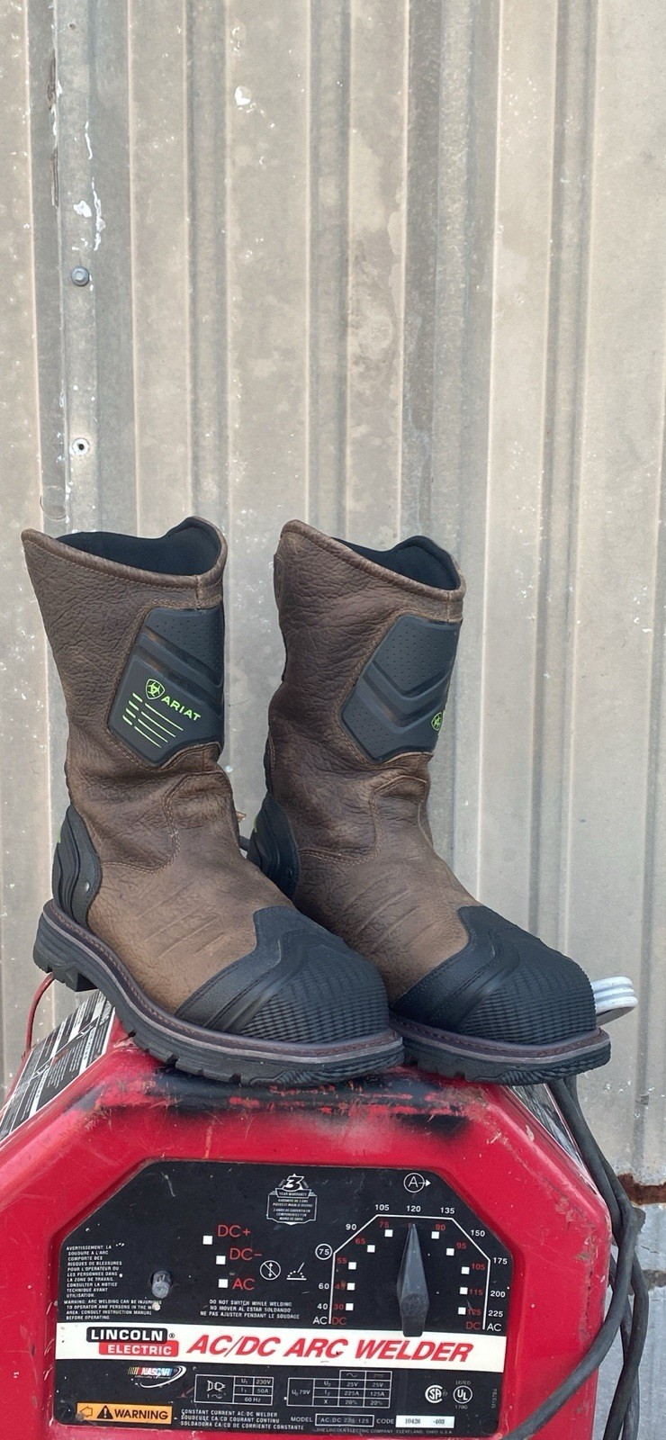 Ariat Catalyst VX Work Wide Square Toe Waterproof… - image 1