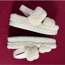 UGG Women's Fluff Yeah Fuzzy Slide Sandals Beige Cream Size US 10