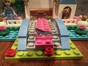 LEGO Disney 41055 Cinderella&rsquo;s Romantic Castle 99% Complete W/Instructions 