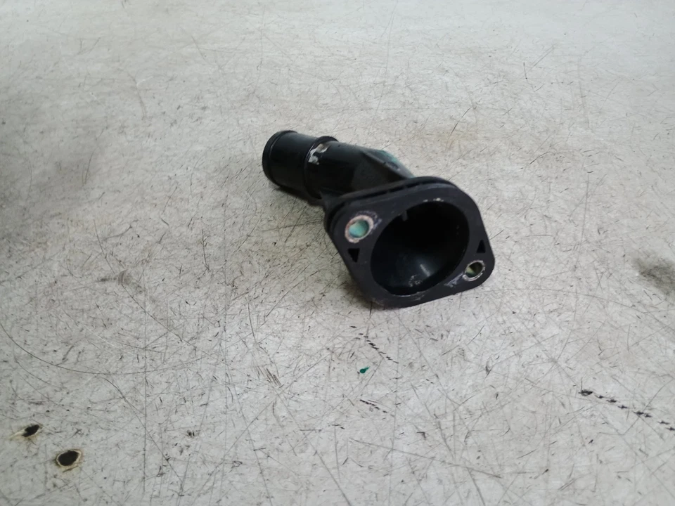 KIA SPORTAGE MK3 2014 WATER COOLANT FLANGE HOSE CONNECTOR 25631-2B053 - Image 3 of 4