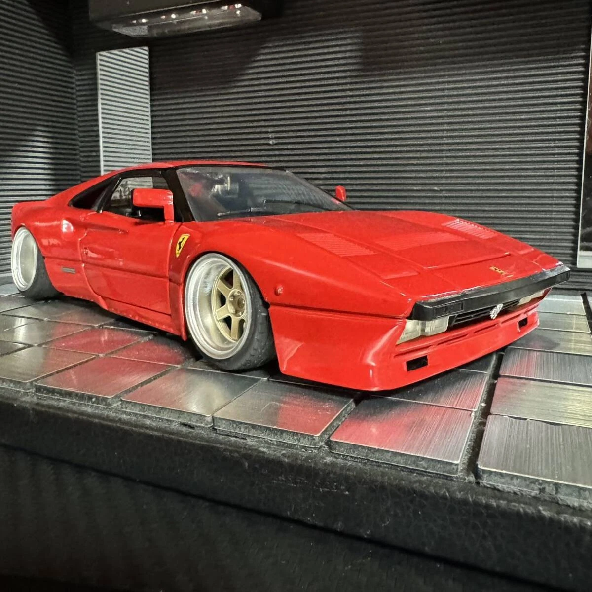 Preços baixos em Ferrari 288 GTO 1 18 | eBay