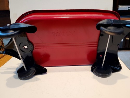VERY NICE LARGE VINTAGE RED RESTORED WYANDOTTE STREAMLINED PULL WAGON - Picture 12 of 13