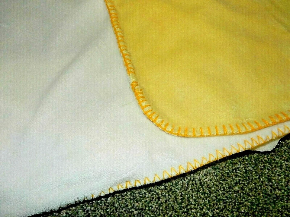 4D RARO 30x40 Pottery Barn Niños Gamuza Terciopelo Felpa Cuna Cochecito de Bebé Manta Foto 2 de 4