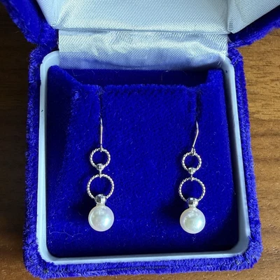 Authentic Wally Yonamine Pearl Dangle Earrings from Tokyo - Image 1 of 4