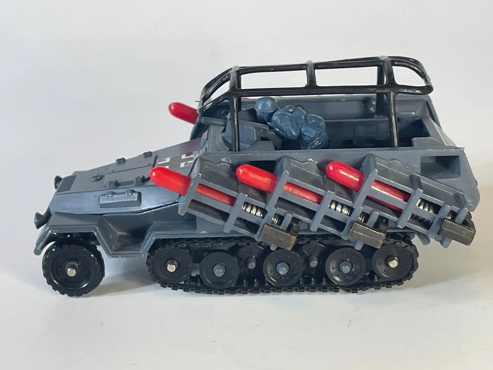 Corgi German Hanomag SdKfz 251/1 Semi Track Rocket Launcher, Trailer & 6 Rockets - Image 3 of 4