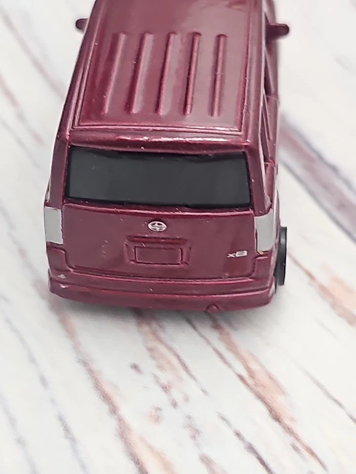 Maisto loose Scion xB purple - Image 4 of 4