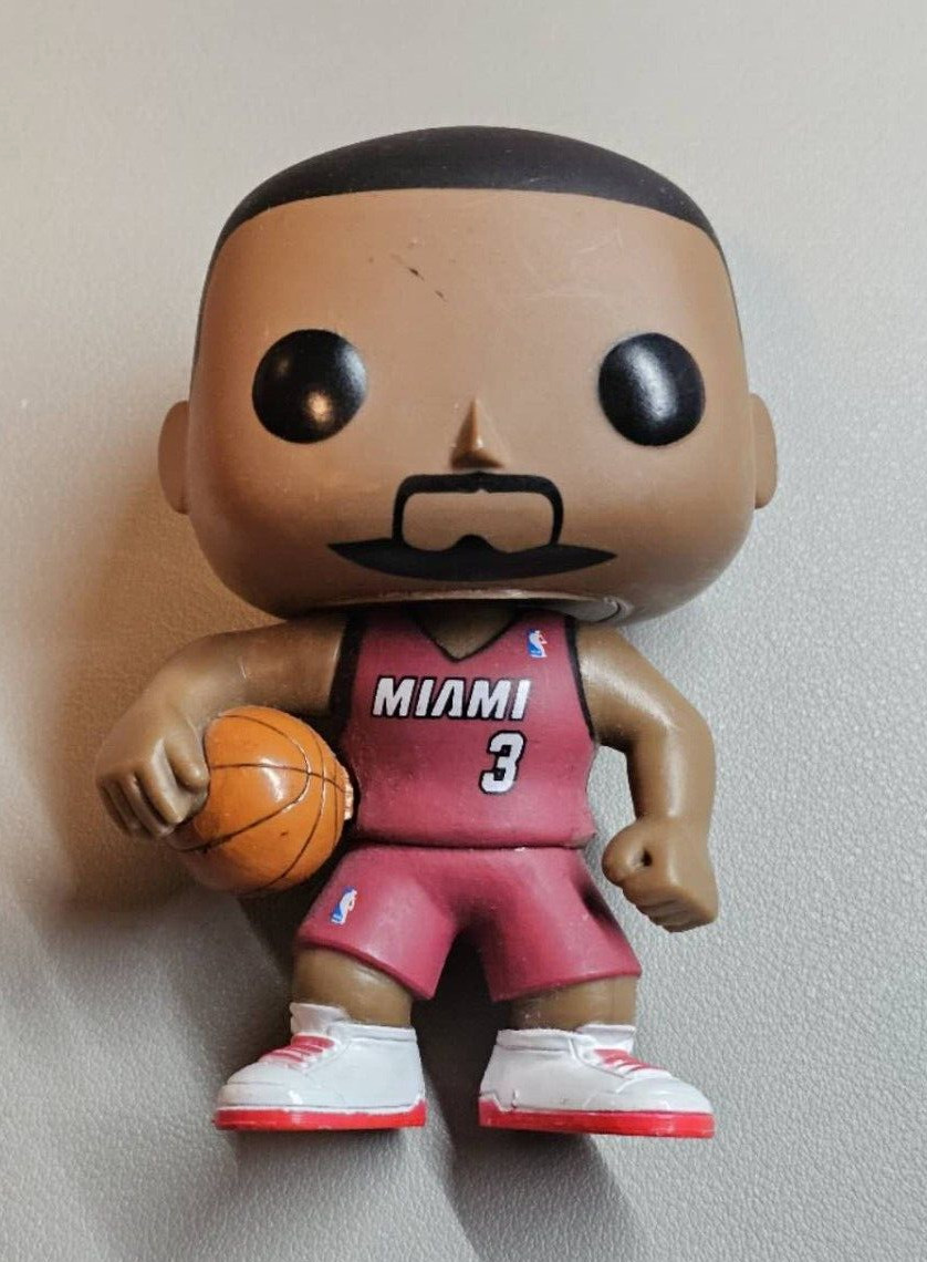 Funko Pop! Nba Basketball - Dwayne Wade Miami Heat Vaulted Figure #18! Loose Oob