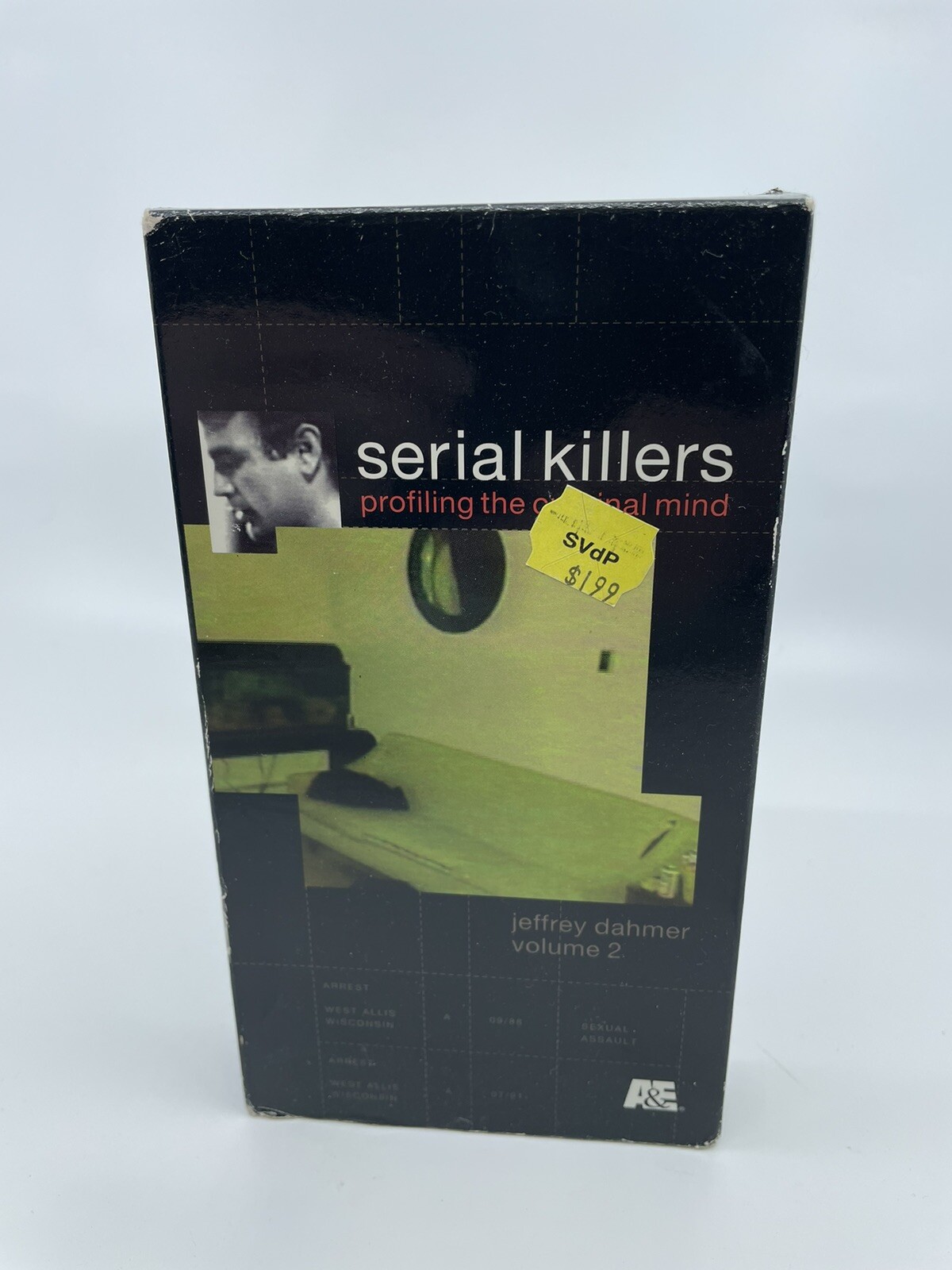 A & E COLLECTORS CHOICE SERIAL KILLERS PROFILING THE CRIMINAL MIND