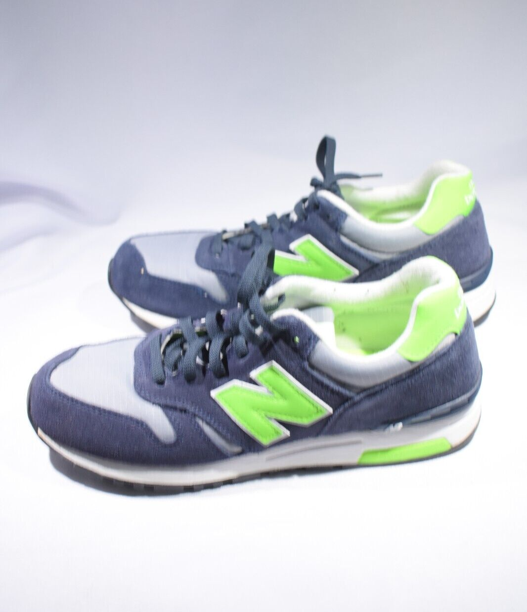 NB New Balance 574 men lime/ blue  sneakers Size 9.5