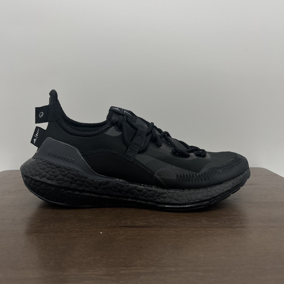 adidas gazelle silver green womens adidas Men's Ultraboost 22 x Parley Running Shoes, Size 8, Black/Grey