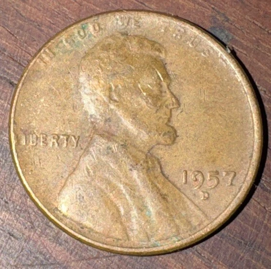 1957 D Lincoln Wheat Penny D Mint, One Cent Coin, Rim Error “ L “ In Liberty - Image 2 of 4