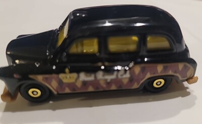 Matchbox  Austin FX4 London Taxi ''First Royal Cab'' Black/Gold 2004