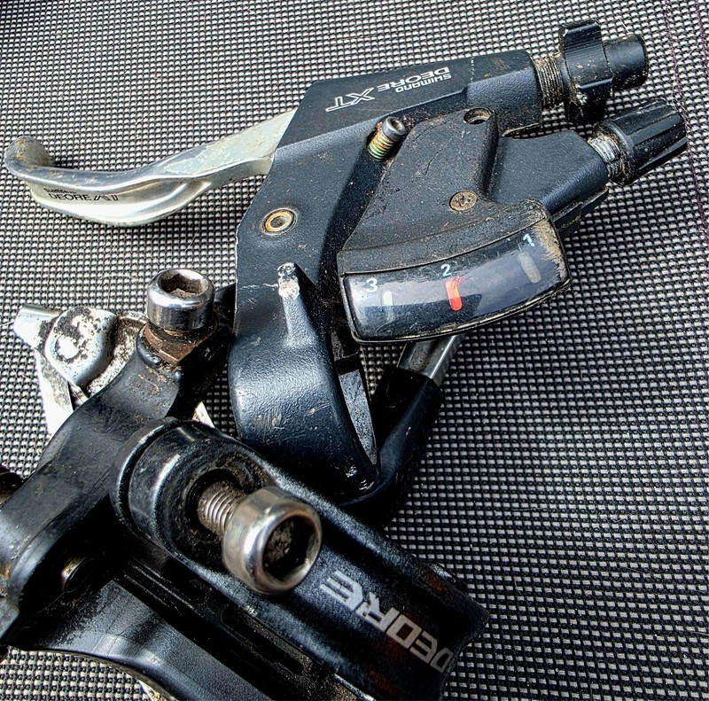 SHIMANO Deore XT  - V  Brake Shifter Trigger Lever + Derailer