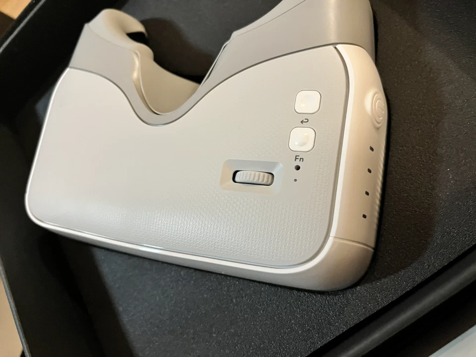 DJI Mavic Air - Flame Red Drone - Fly More COMBO with Goggles - Image 4 of 4