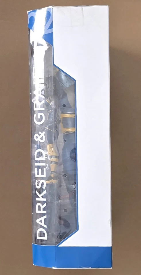 Figura de acción DC Comics Darkseid & Grail DC Icons No.22 paquete de 2 coleccionables de DC  Foto 2 de 4