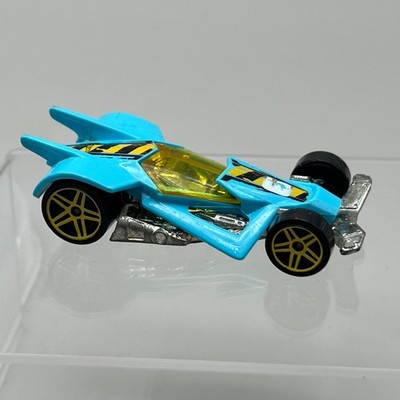 Hot Wheels RD-06 Double Jump Duel blau Rennwagen Diecast Maßstab 1:64 C1