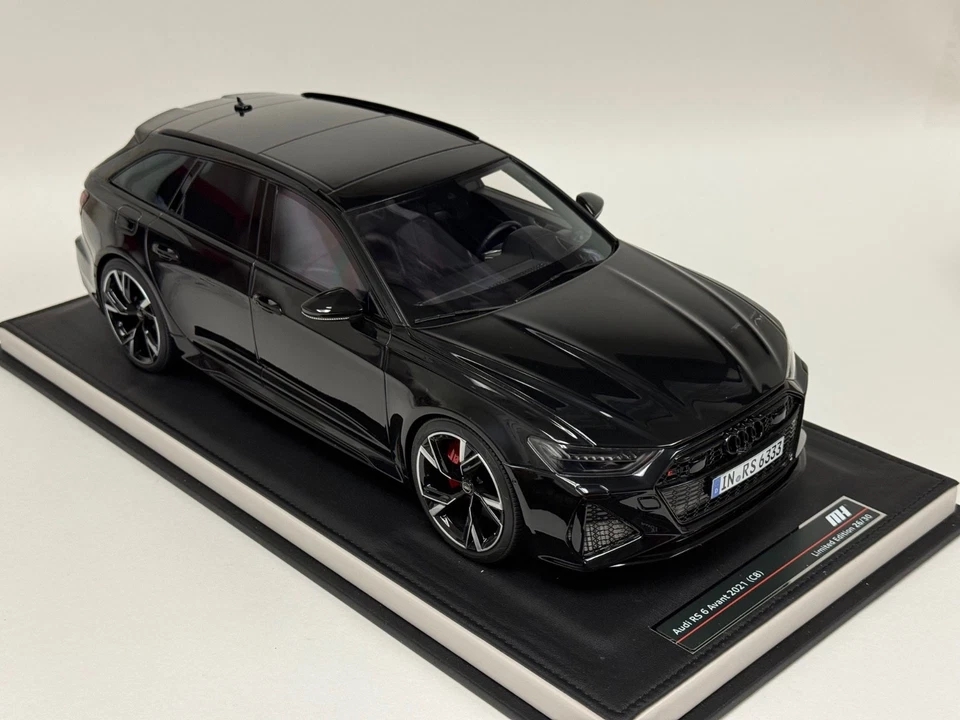 Modello In Scala 1/12 Di Audi RS6 Nero Su Base In Pelle 30 Pezzi - Immagine 4 di 4