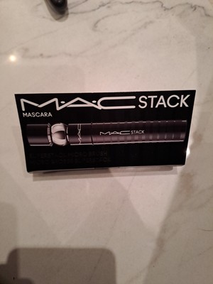 MAC Stack Mascara Micro Brush SCHWARZ 3ml/0,1 oz Reiseprobengröße