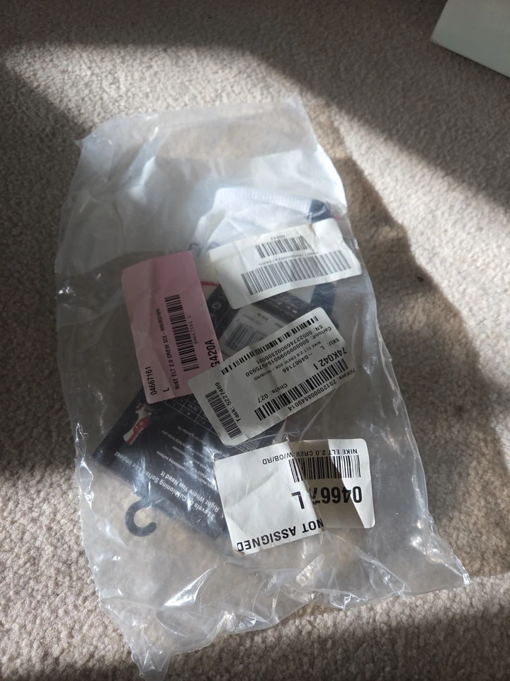 Calcetines de baloncesto Nike EE. UU. para hombre L 8-12 todavía sellados en bolsa de Eastbay Foto 3 de 3