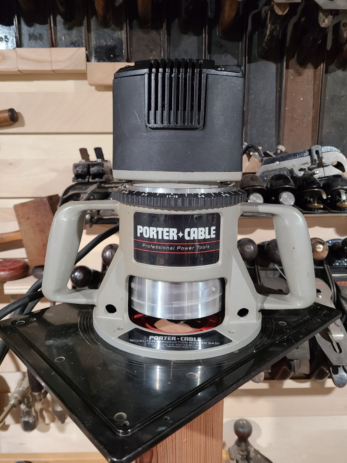 Porter Cable 7518 75182 31/4HP Variable Speed Production Router Made